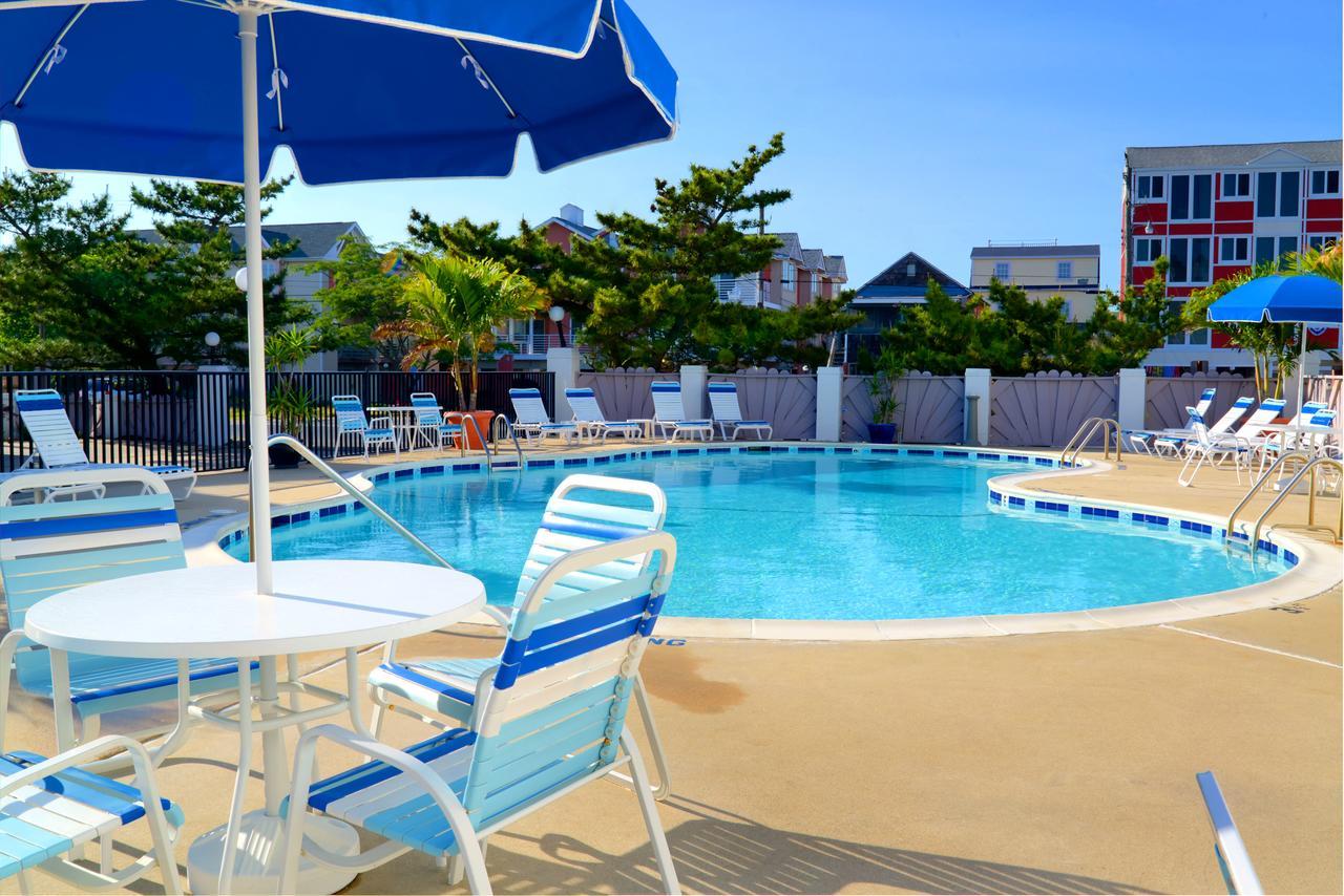 Adams Ocean Front Resort デューイ・ビーチ エクステリア 写真